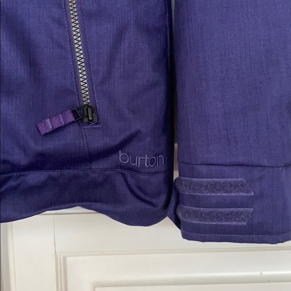Women’s x-small burton ski coat - Picture 2 of 3
